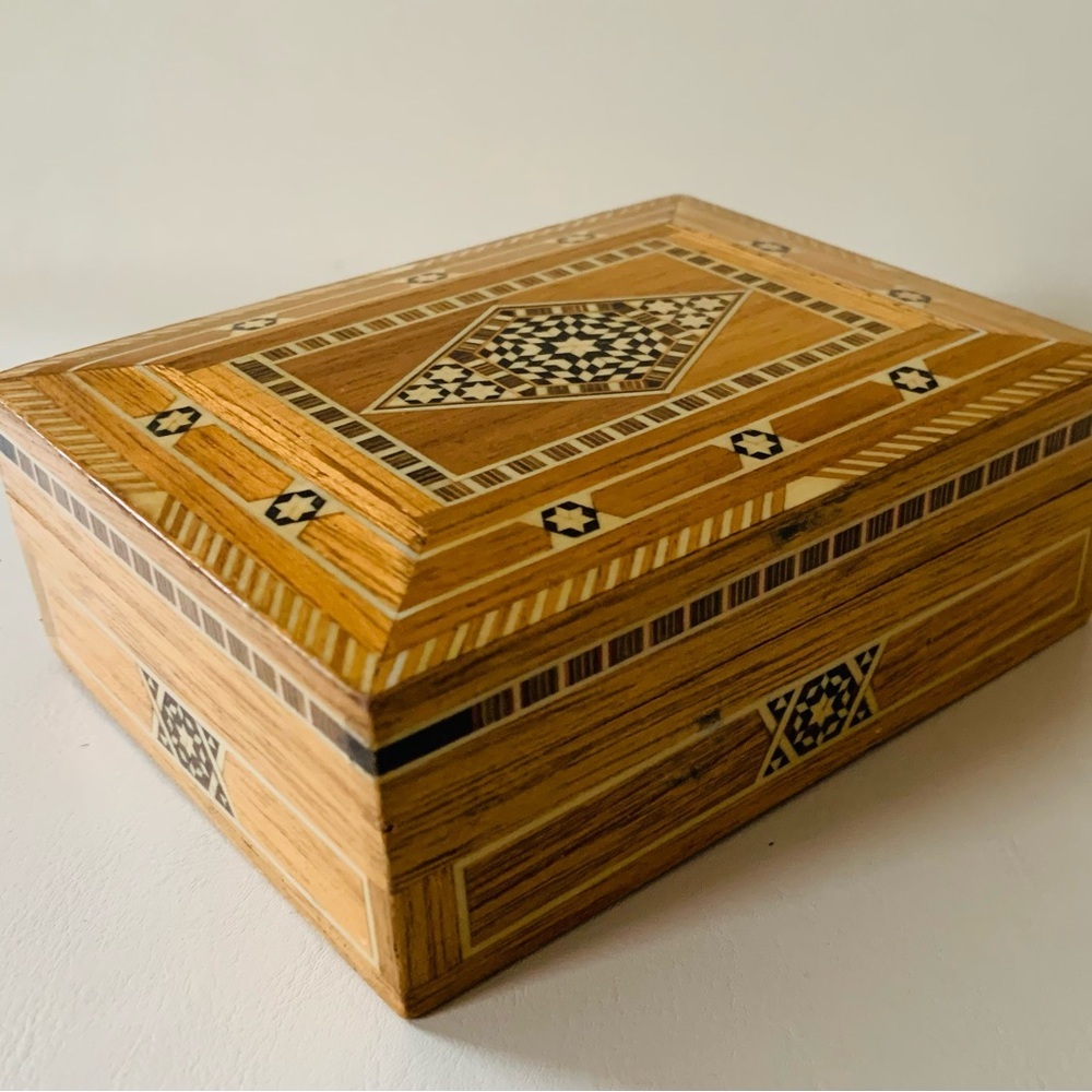 Wooden box